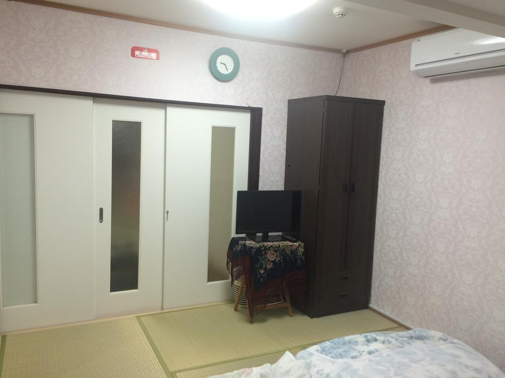 Guesthouse Siam Осака Екстериор снимка